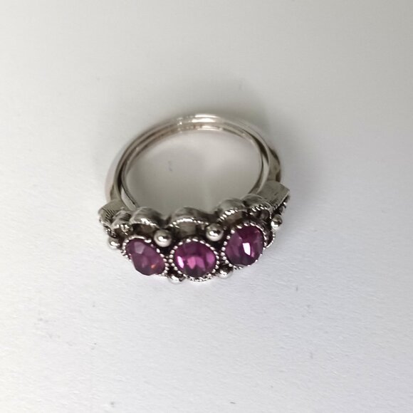 Vintage Avon Amethyst and Silver Tone Ring Size 6.5 to 7.0 has Adjusting Prongs - Picture 2 of 6